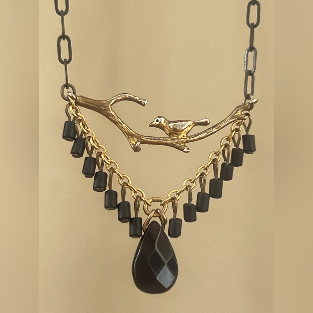 Original David Aubrey delicate black onyx bird necklace- gorgeous vintage!